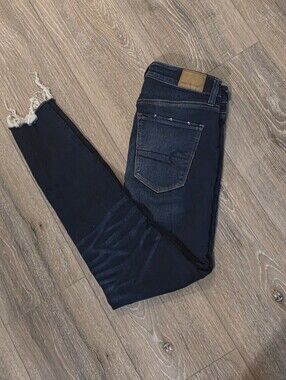 American Eagle Outfitters Dark Indigo Skinny Jeans Size 4
